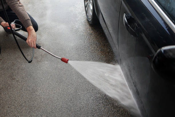 Garage Pressure Washing in Farley, IA