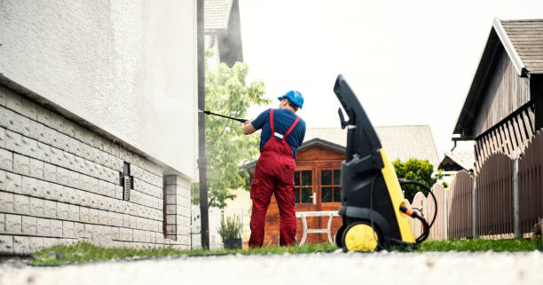 Best Roof Pressure Washing  in Farley, IA